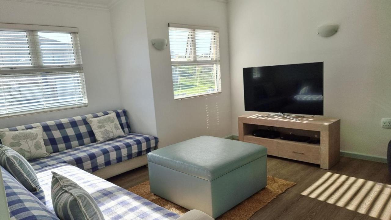אויסטר ביי Beautiful Cottage Fantastic Beach מראה חיצוני תמונה